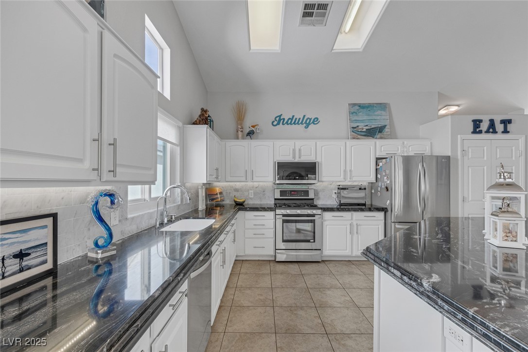 5205 Molveno Court, Las Vegas, Nevada image 11
