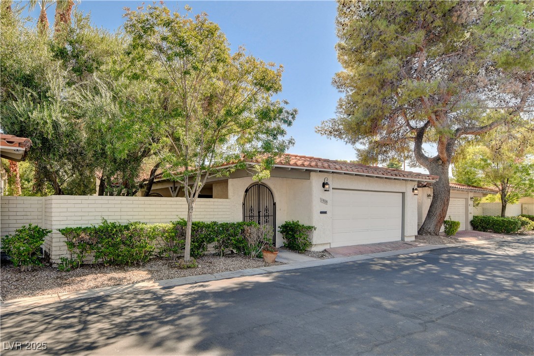 Properties 3 1909 Plaza Del Dios