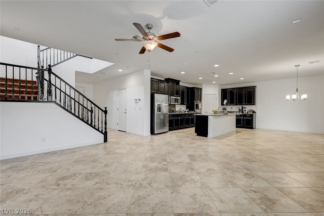 2894 Shining Sun Way