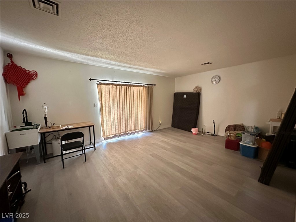 Properties 4 4413 Buckeye Avenue