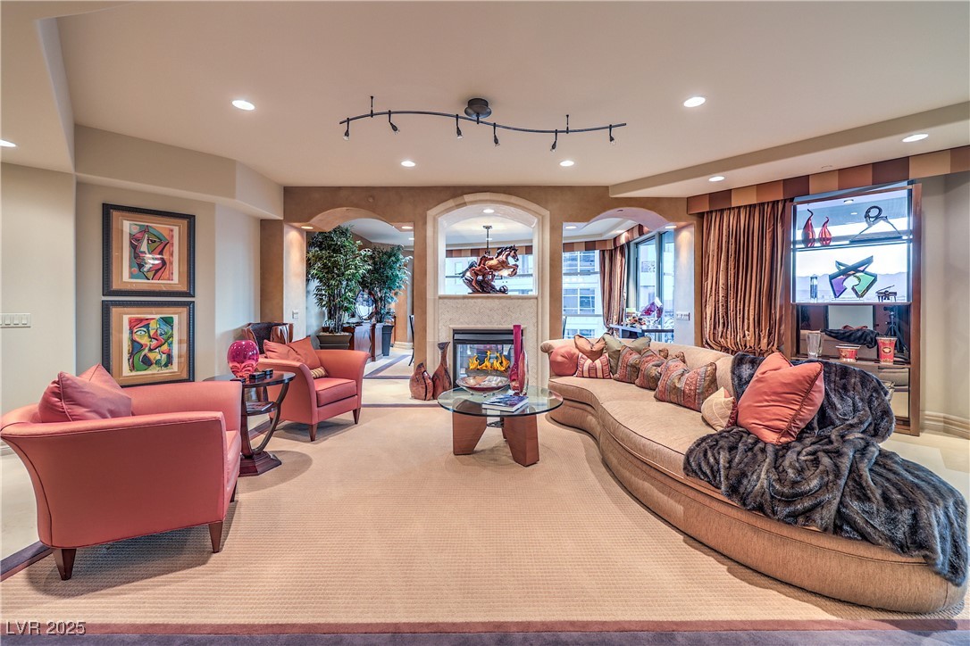 9101 Alta Drive 1501