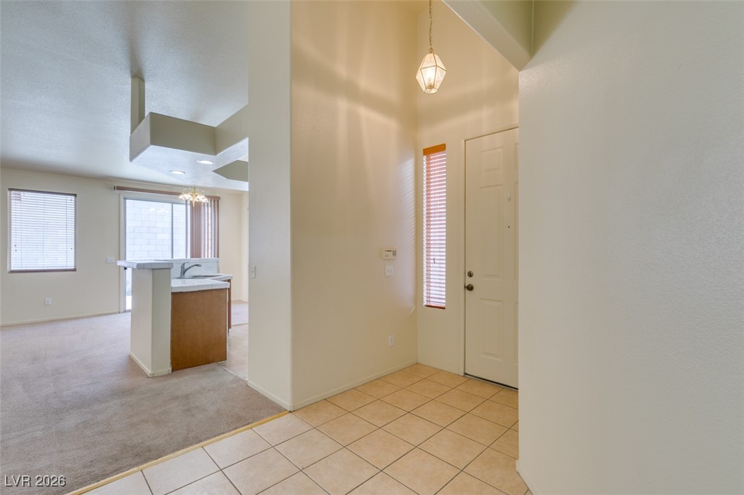 193 CROWN IMPERIAL Street 0