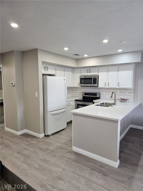 Condo For Sale - 4425 Woodpine Drive #106<br/> Clark County, Las Vegas, NV 89119
