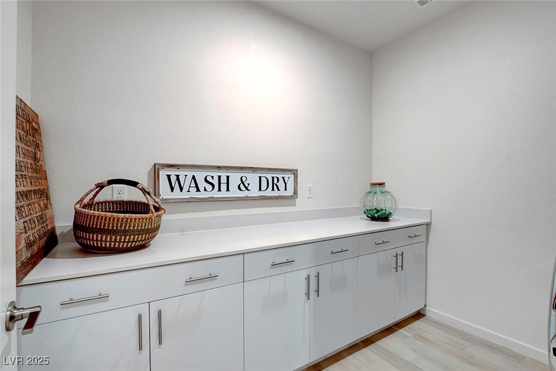 6830 Compass Street, North Las Vegas, Nevada image 45