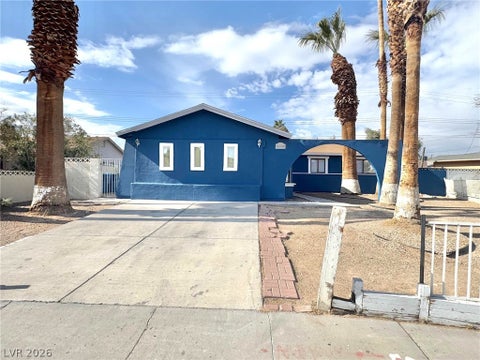 Homes For Sale - 5119 Reeder Circle<br/> Las Vegas, NV 89119