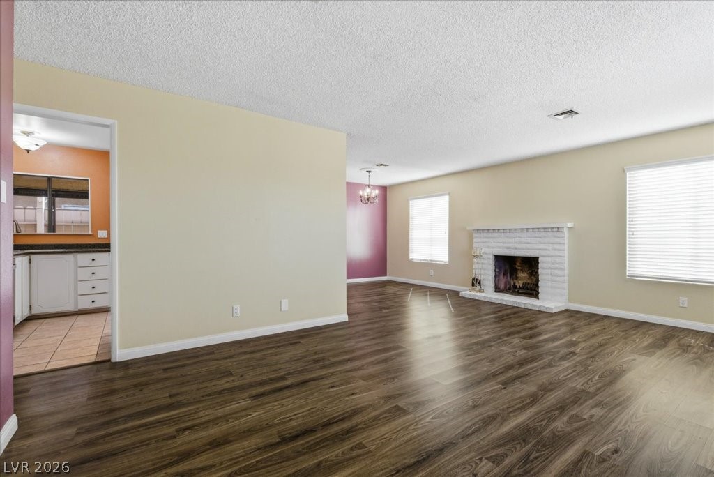 5260 N Lakewood Court