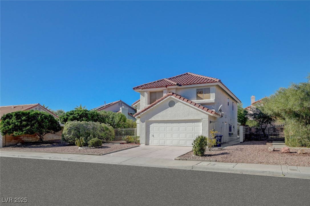 3213 Shallow Point Circle