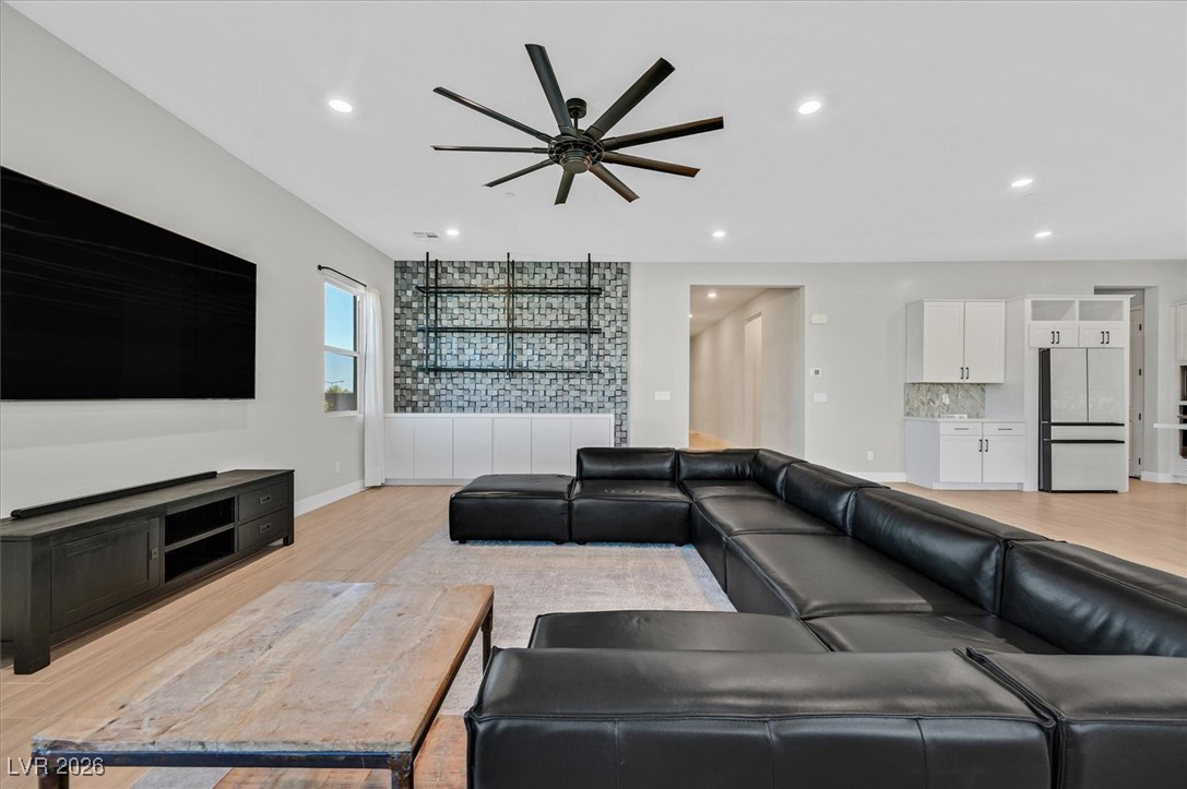 11830 Grassy Plain Avenue