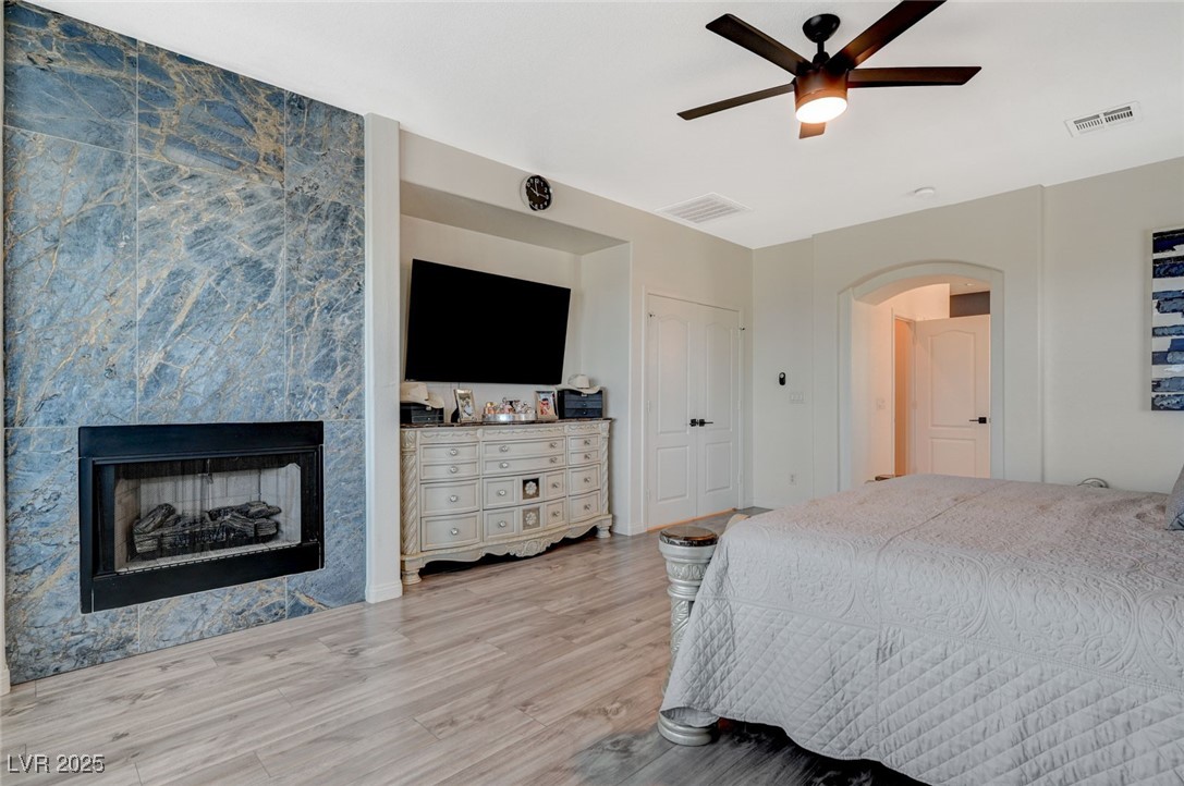 1494 Neyland Drive, Henderson, Nevada image 33