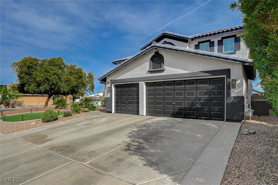 1494 Neyland Drive, Henderson, Nevada image 3