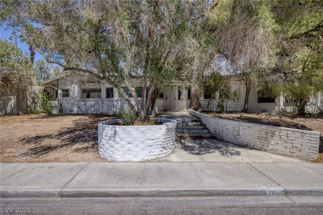 1200 OAK TREE Lane