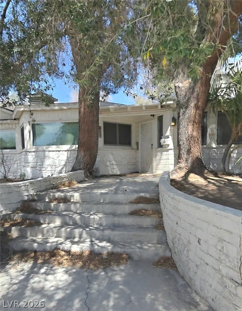 1200 OAK TREE Lane