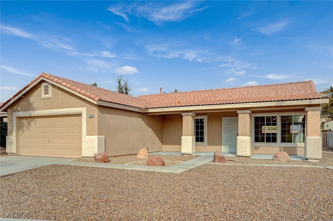 2920 Saddle Hills Court, North Las Vegas, Nevada image 2