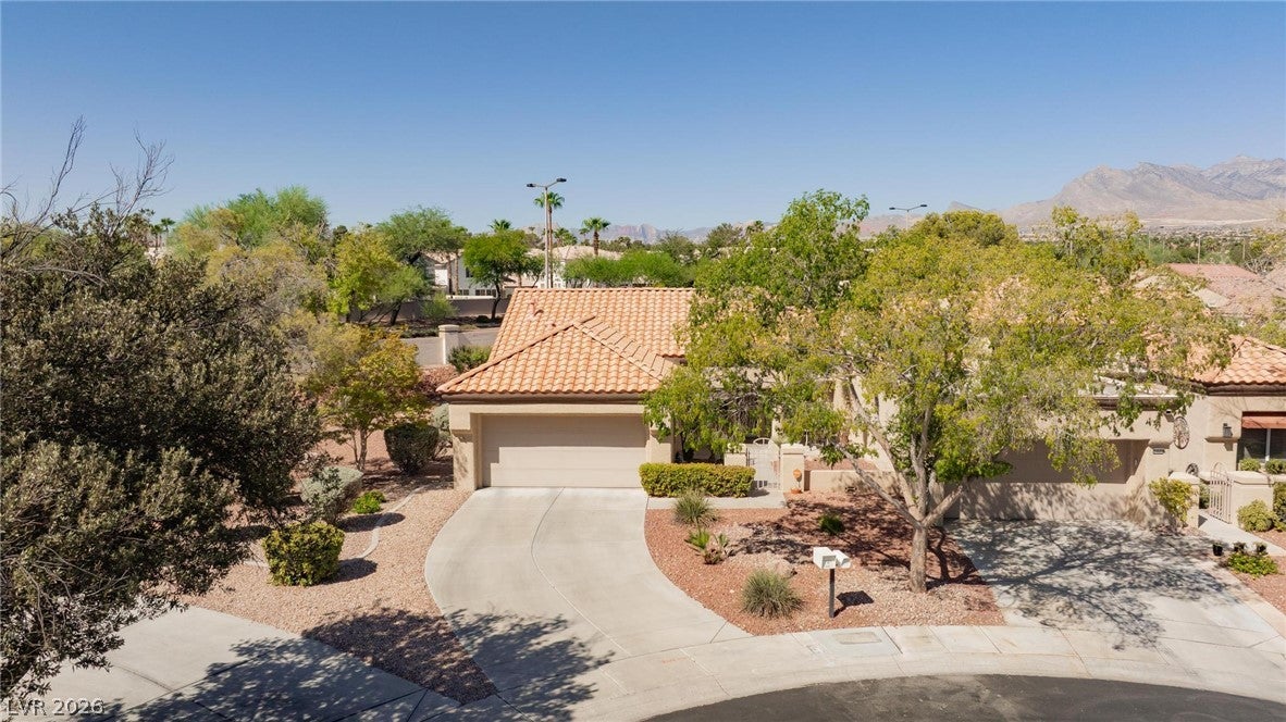 2401 E Dove Valley Court