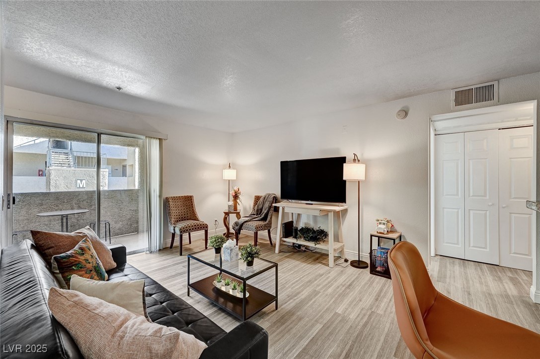 4200 S Valley View Boulevard 2097