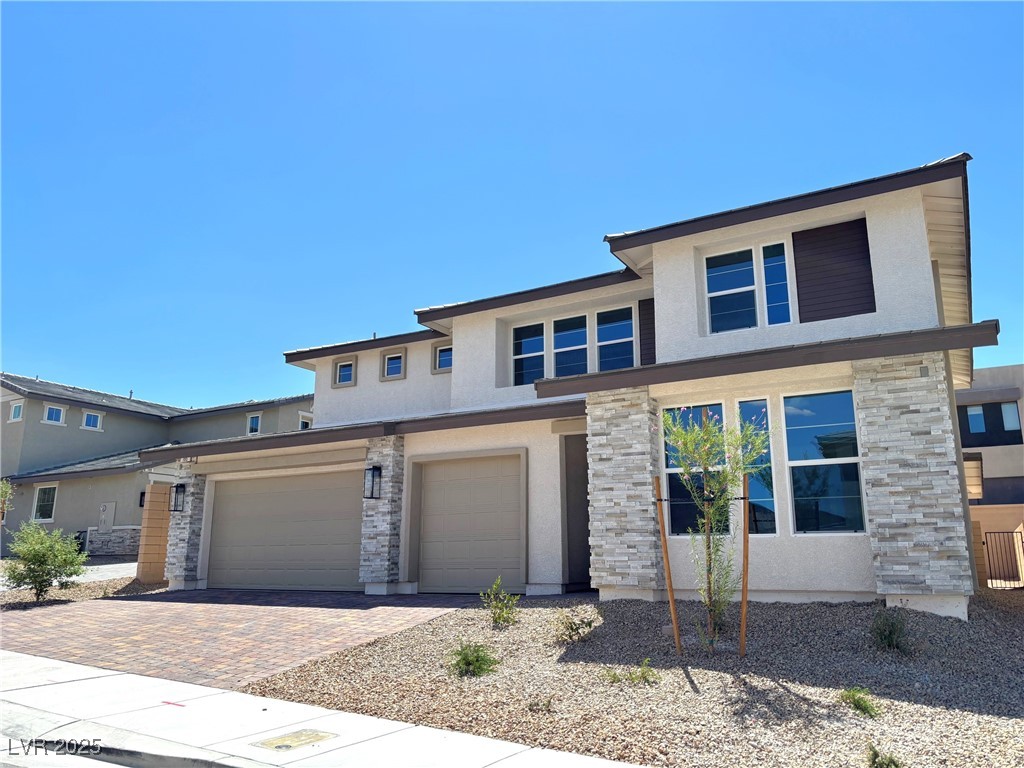 195 Viento Sky Street