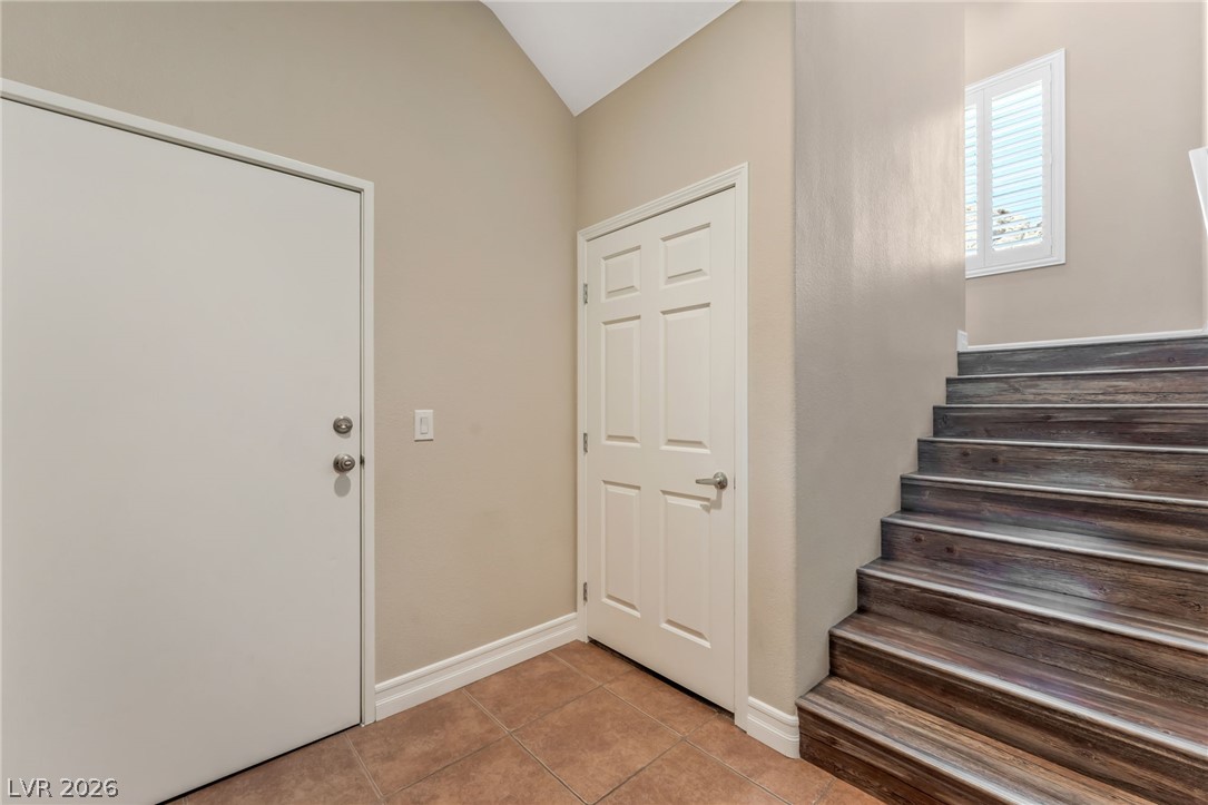 3975 N Hualapai Way 215