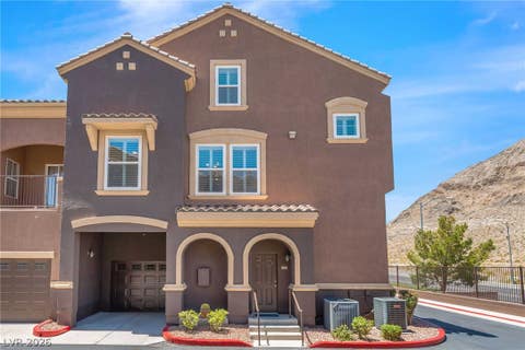 Photo of 3975 N Hualapai Way #215, Las Vegas, NV 89129 (MLS # 2791080)