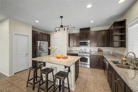 Homes For Sale - 1509 Eagles Pass Avenue<br/> Las Vegas, NV 89084