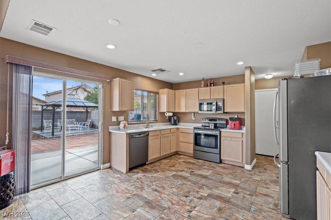 5430 Cloudy Glen Street