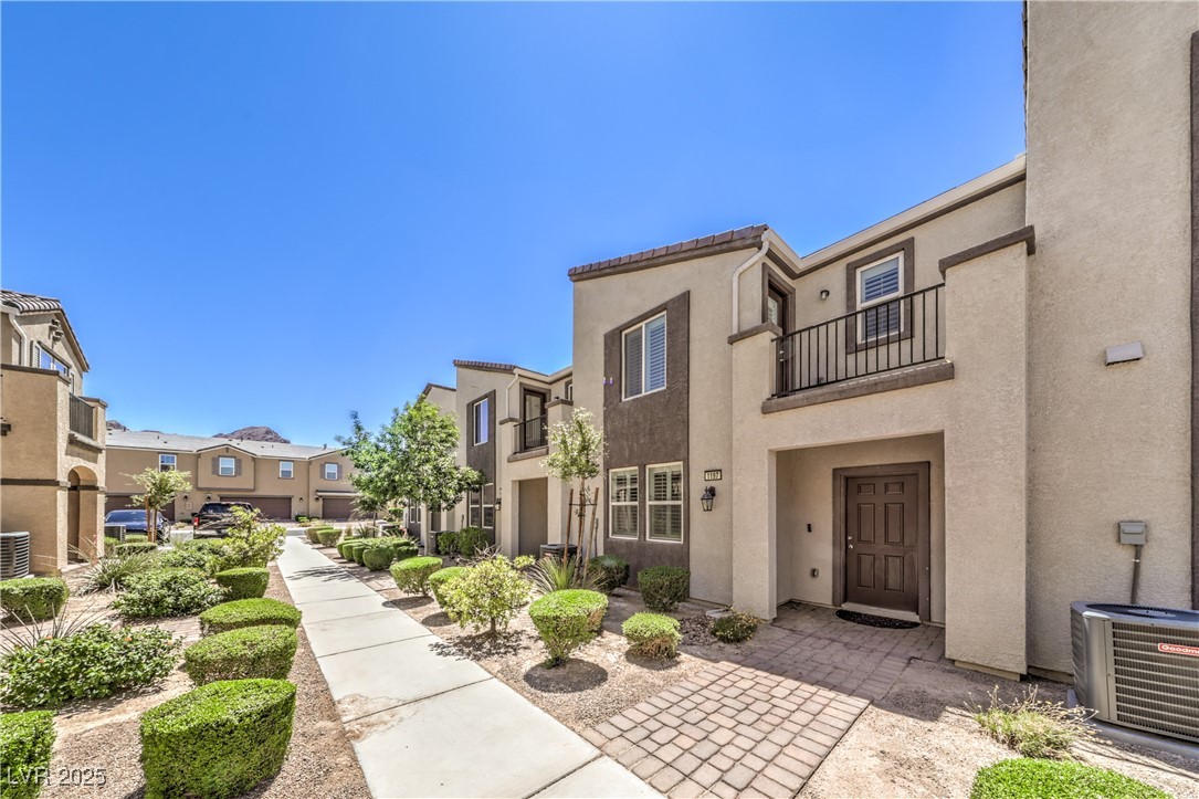 1197 Mission View Court