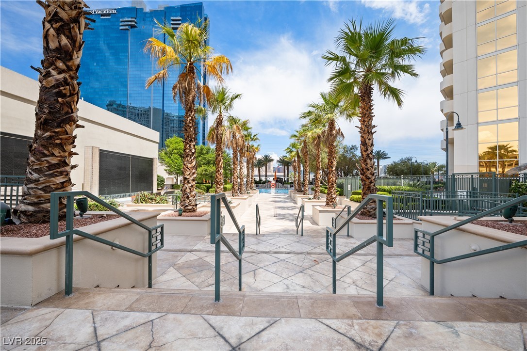 135 E Harmon Avenue 3014