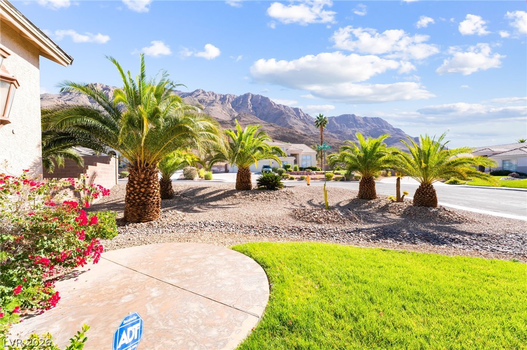 7064 New Moon Way