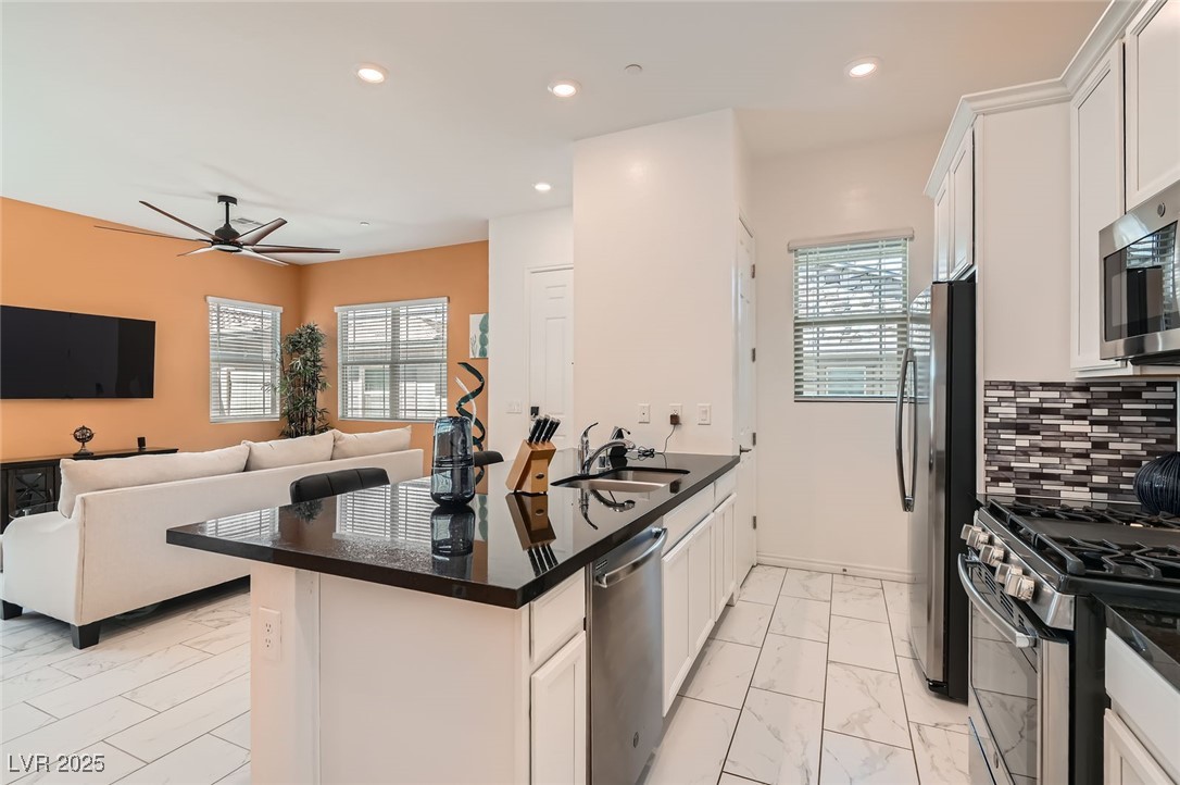 759 Praire Plume Street, Henderson, Nevada image 9