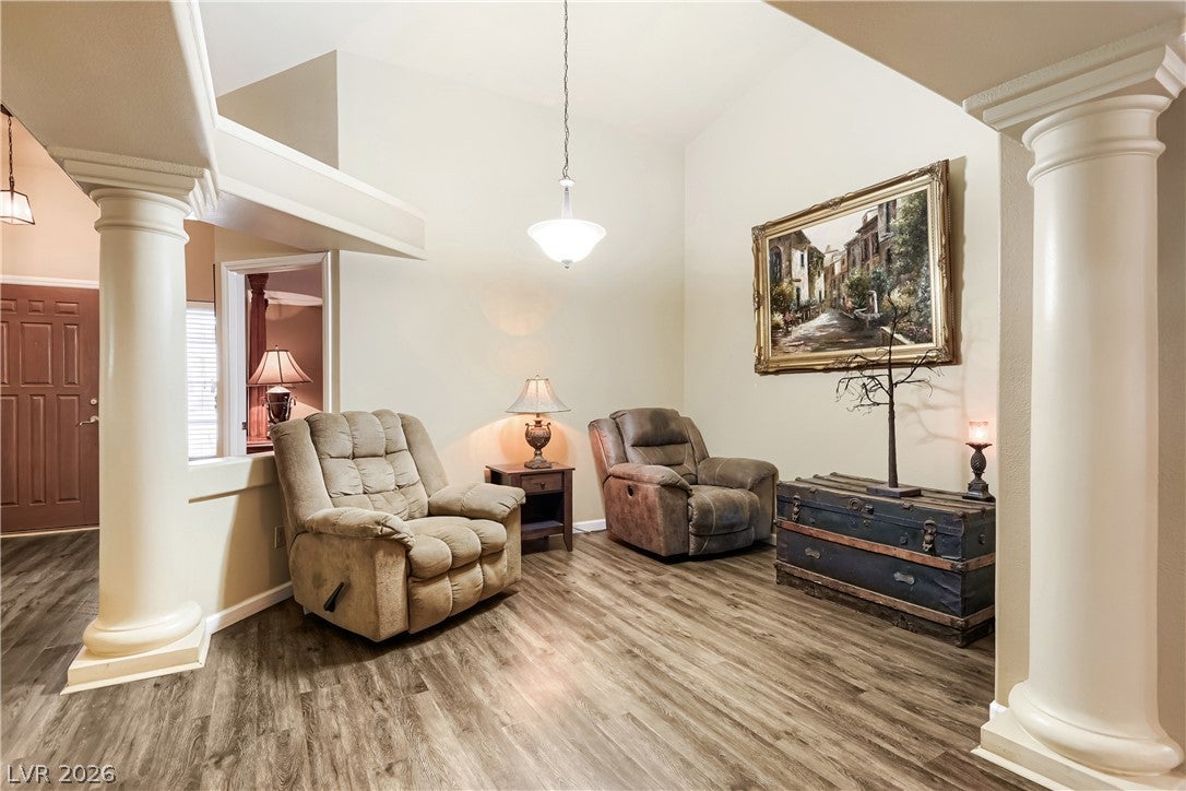 276 Plaza Carmelina Court