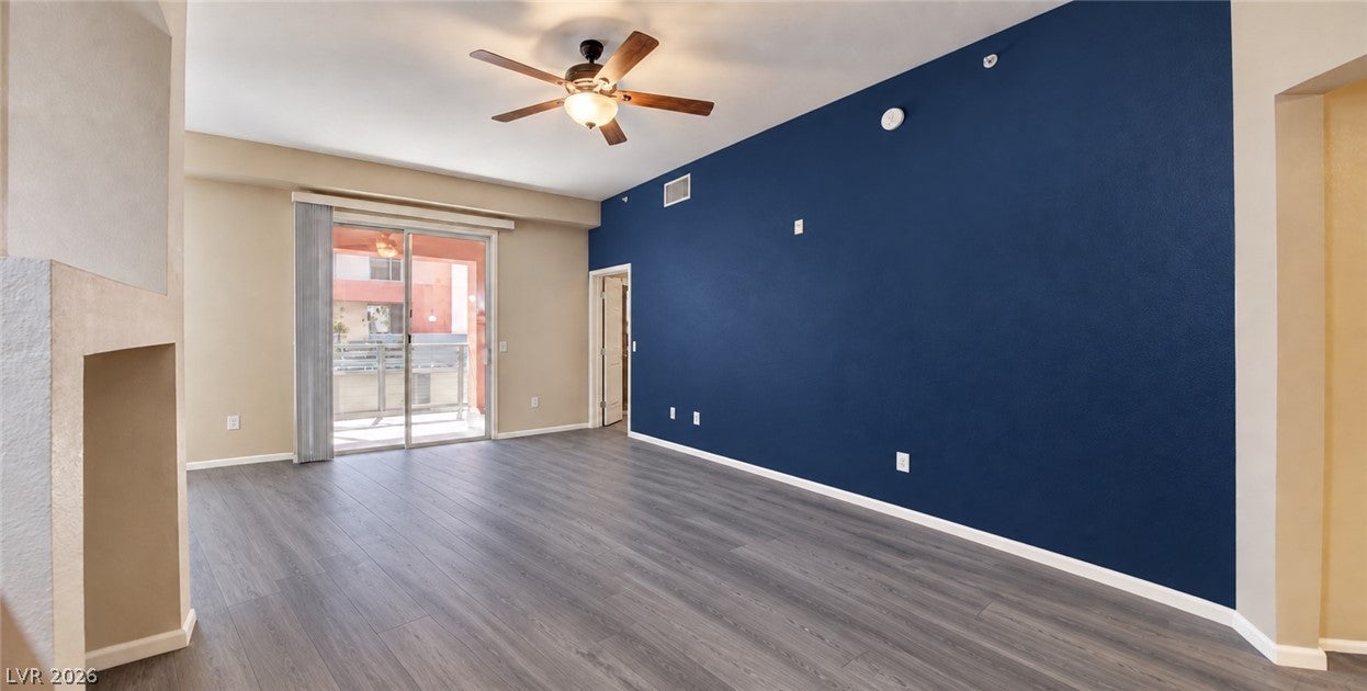 27 E Agate Avenue 202