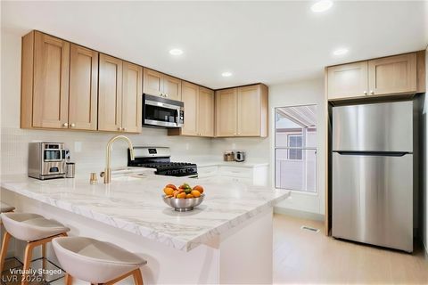 Mobile Home For Sale - 2885 Humboldt Court<br/> Clark County, Las Vegas, NV 89142