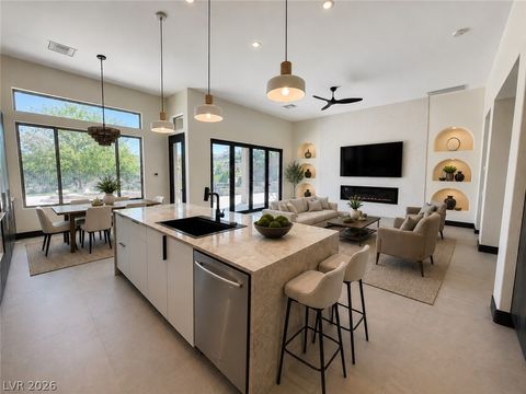 Homes For Sale - 18 Wade Hampton Trail<br/> Henderson, NV 89052