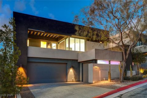 Photo of 2272 Horizon Light Court, Henderson, NV 89052 (MLS # 2650855)