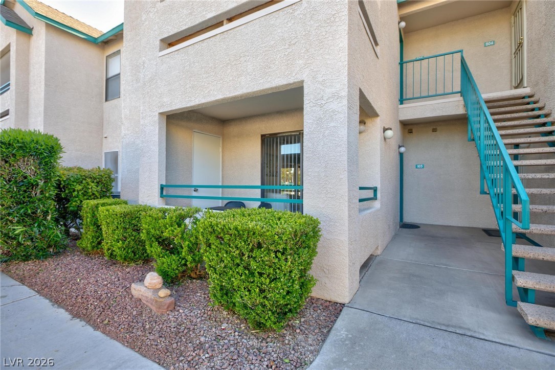 5171 Lindell Road 103