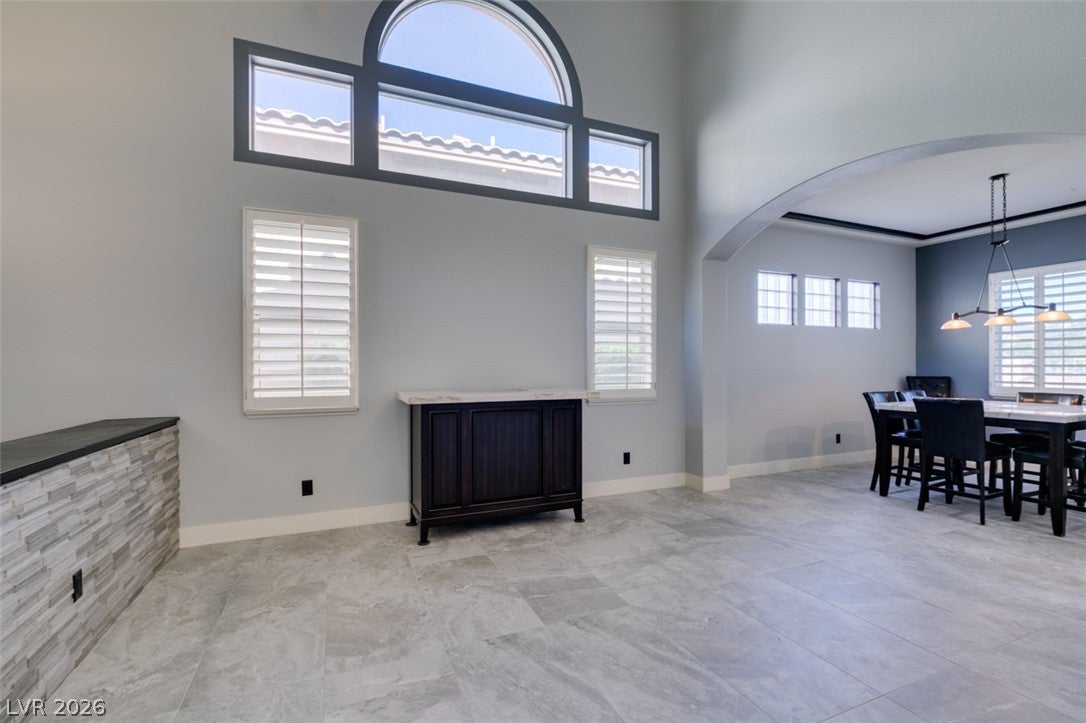 2000 Cedarcrest Court
