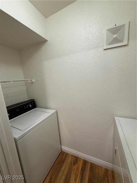 Las Vegas, Nevada 89147, United States, 2 Bedrooms Bedrooms, ,2 BathroomsBathrooms,Residential,Active,250185