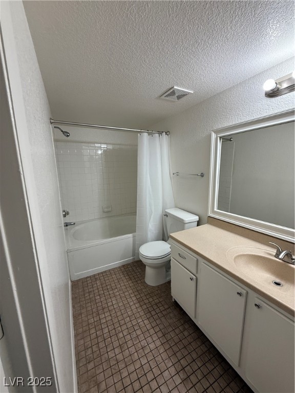 Las Vegas, Nevada 89147, United States, 2 Bedrooms Bedrooms, ,2 BathroomsBathrooms,Residential,Active,250185