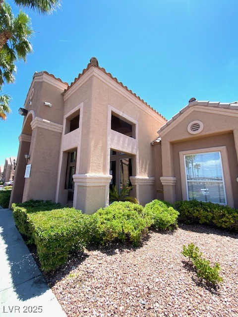Las Vegas, Nevada 89147, United States, 2 Bedrooms Bedrooms, ,2 BathroomsBathrooms,Residential,Active,250185