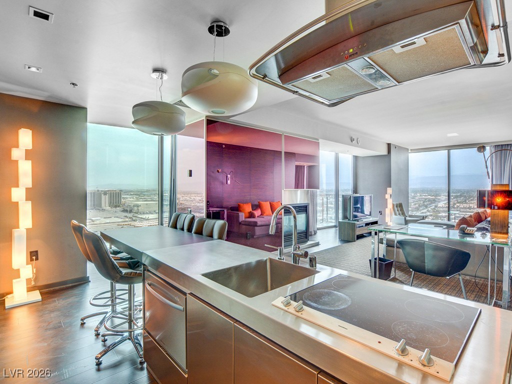 4381 W Flamingo Road 2721