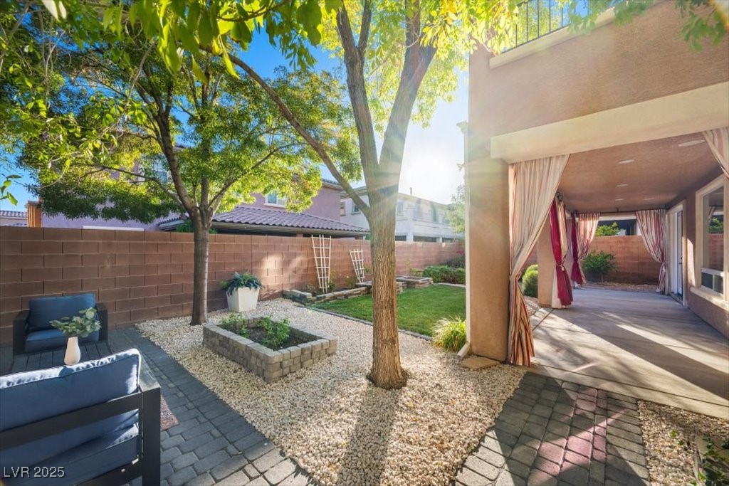 Las Vegas, Nevada 89178, United States, 4 Bedrooms Bedrooms, ,3 BathroomsBathrooms,Residential,Active,237233