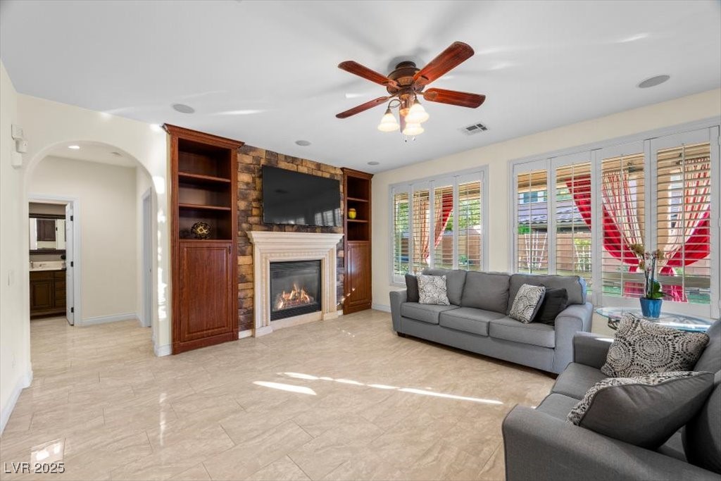 Las Vegas, Nevada 89178, United States, 4 Bedrooms Bedrooms, ,3 BathroomsBathrooms,Residential,Active,237233