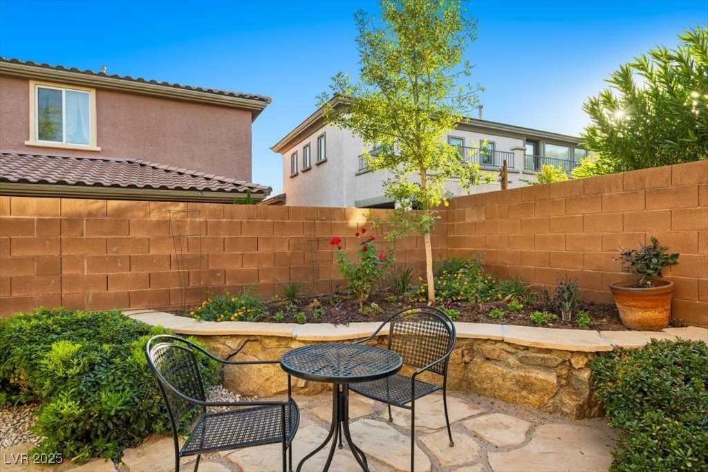 Las Vegas, Nevada 89178, United States, 4 Bedrooms Bedrooms, ,3 BathroomsBathrooms,Residential,Active,237233