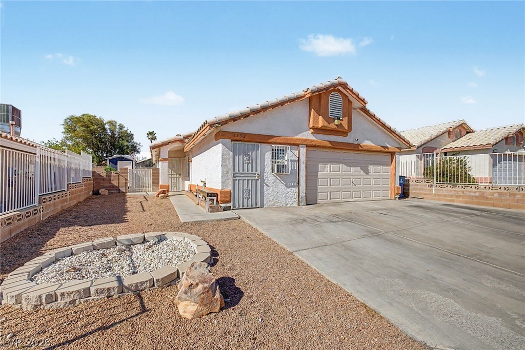 Photo of 6352 Gold Canyon Drive, Las Vegas, NV 89156 (MLS # 2811325)