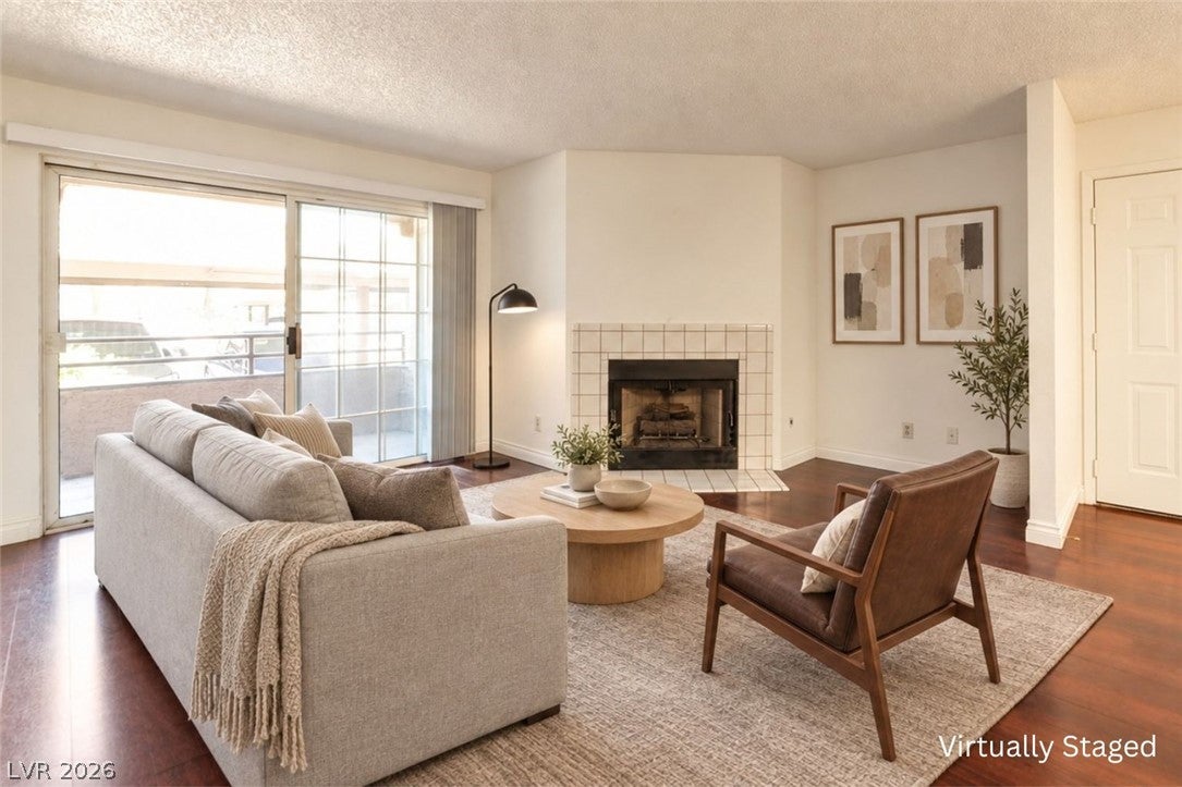 2200 S Fort Apache Road 1044