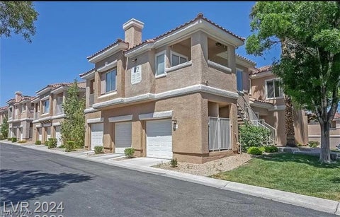 Condo For Sale - 251 S Green Valley Parkway #2212<br/> Henderson, NV 89012
