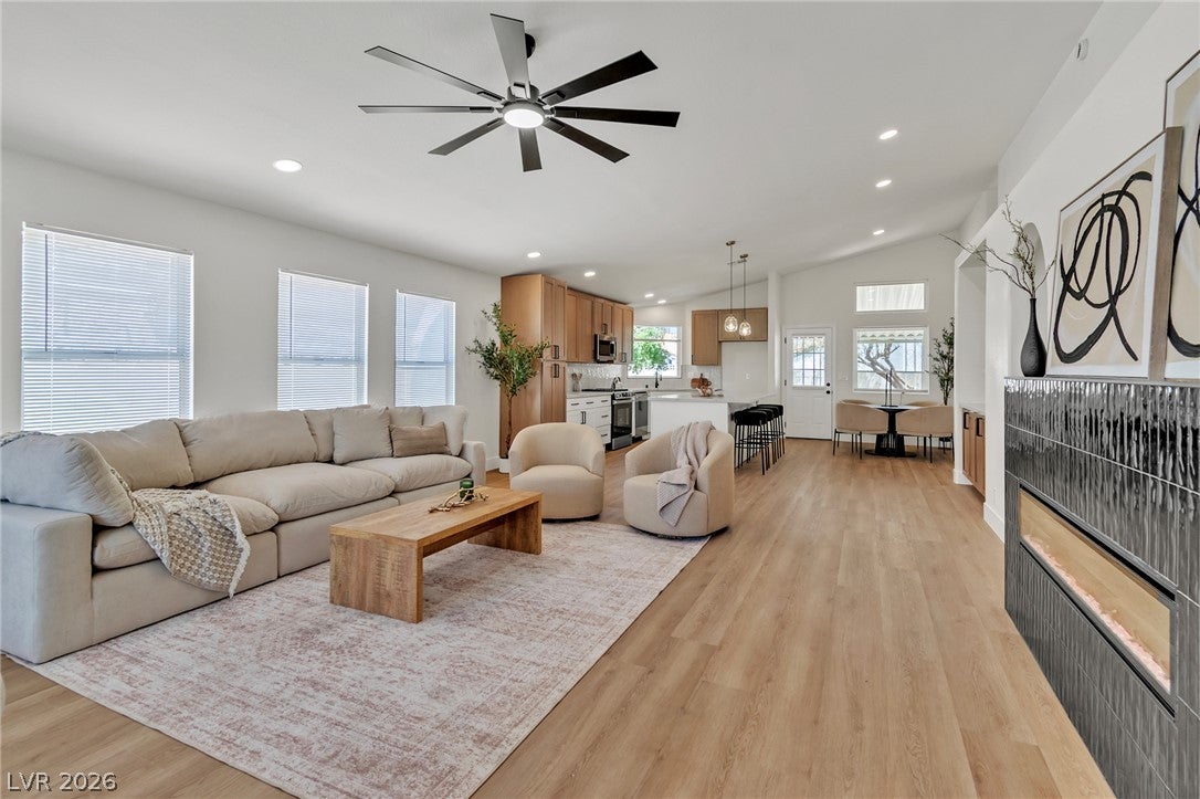 8220 Mt Brodie Circle