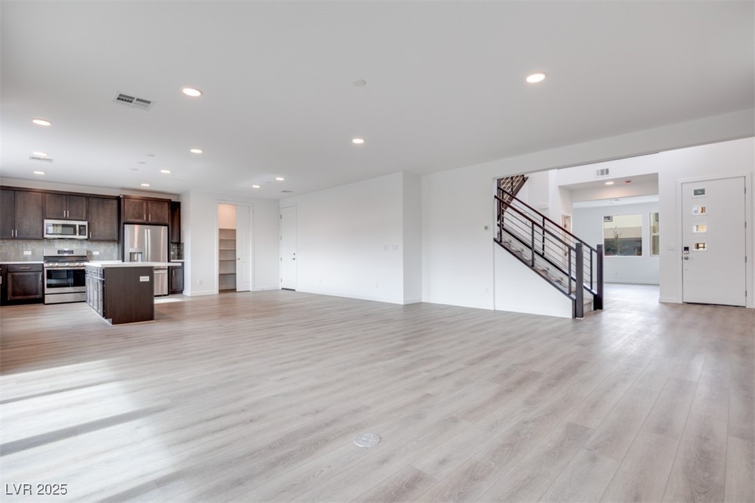 1225 Crimson Sunbird Street, North Las Vegas, Nevada image 4