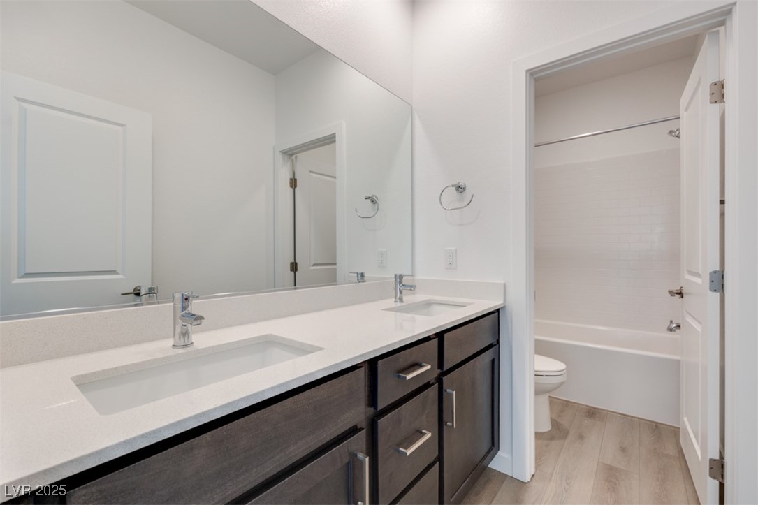1225 Crimson Sunbird Street, North Las Vegas, Nevada image 13