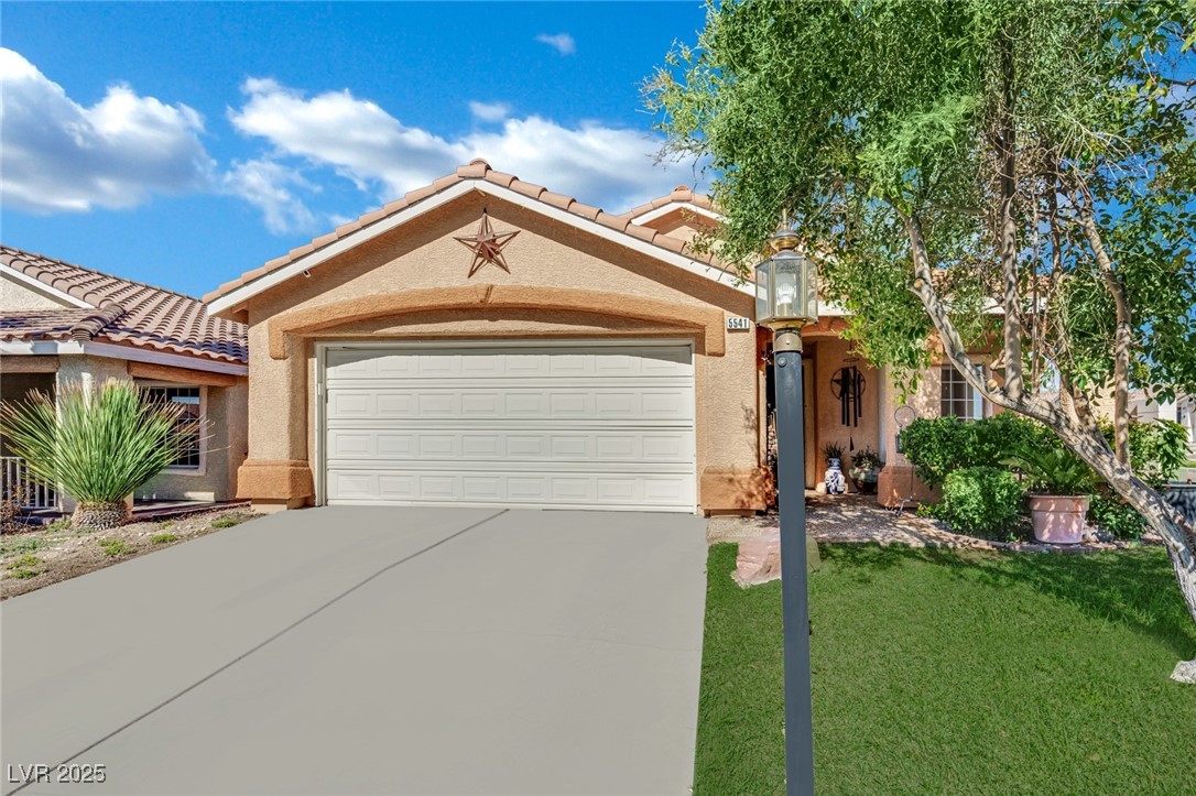 5541 Oakwood Ridge Street