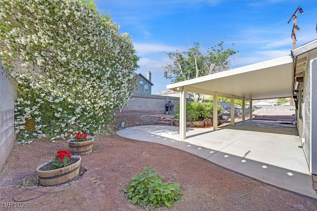 Las Vegas, Nevada 89142, United States, 3 Bedrooms Bedrooms, ,2 BathroomsBathrooms,Residential,Pending,119392